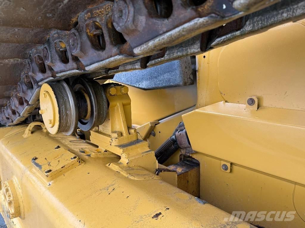 CAT D 6 LGP Buldooserid