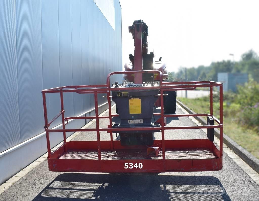 JLG 1250 AJP Iseliikuvad poomtõstukid