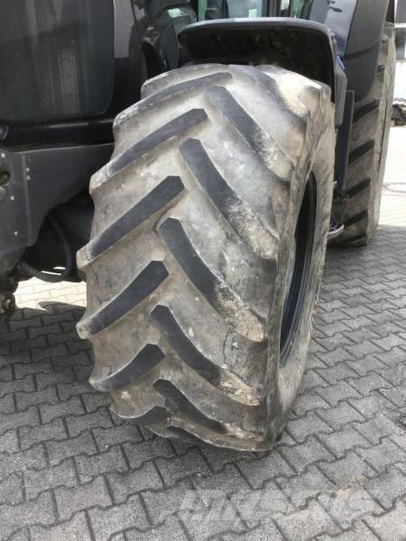 CLAAS AXION 830 Traktorid