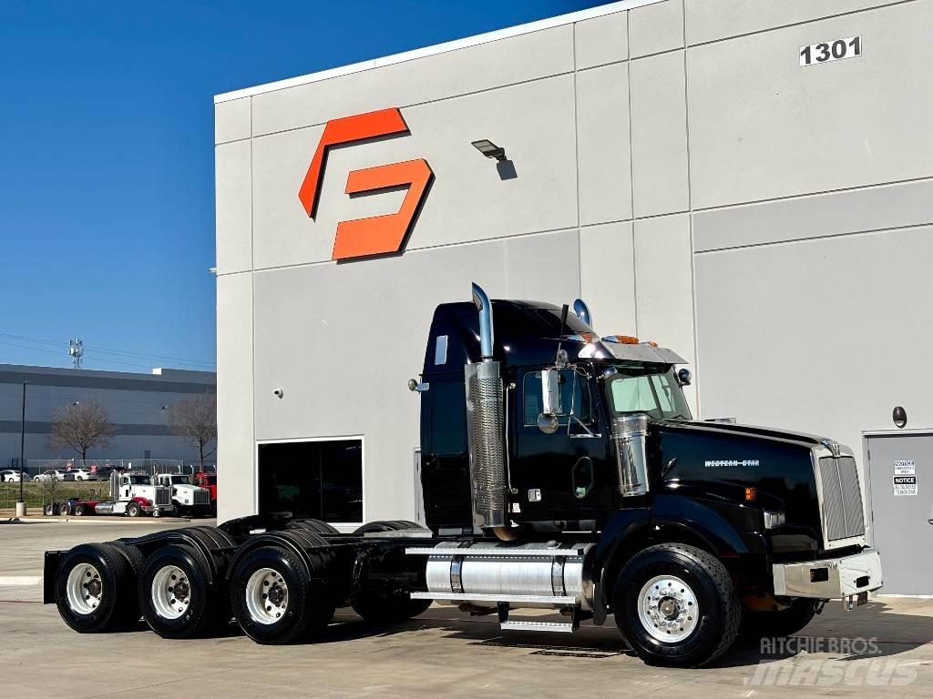 Western Star 4900 FA Sadulveokid
