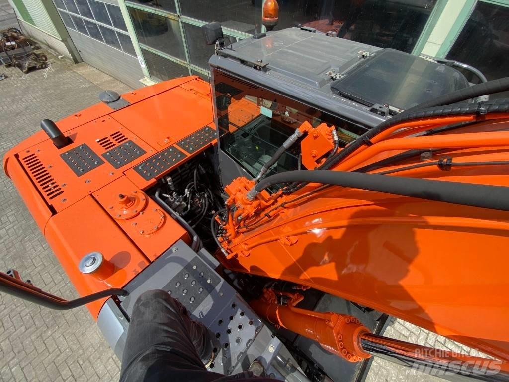 Hitachi ZX 140 W-3 Ratasekskavaatorid