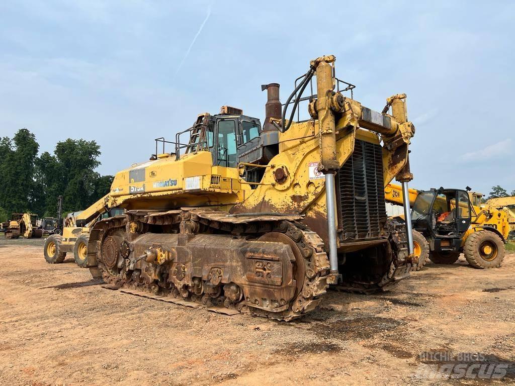 Komatsu D 575 A-3 Buldooserid