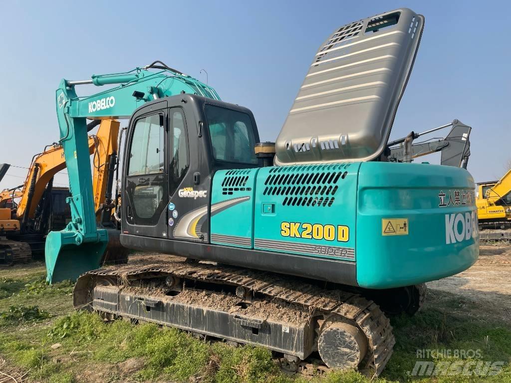 Kobelco SK 200 Roomikekskavaatorid