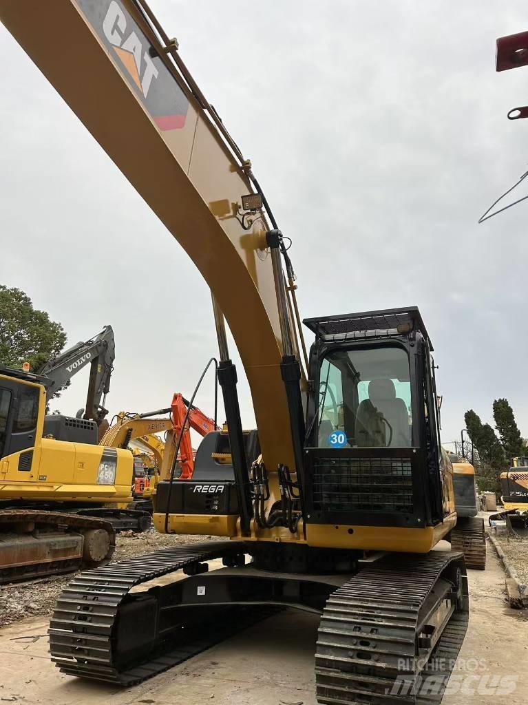CAT 320 D Roomikekskavaatorid