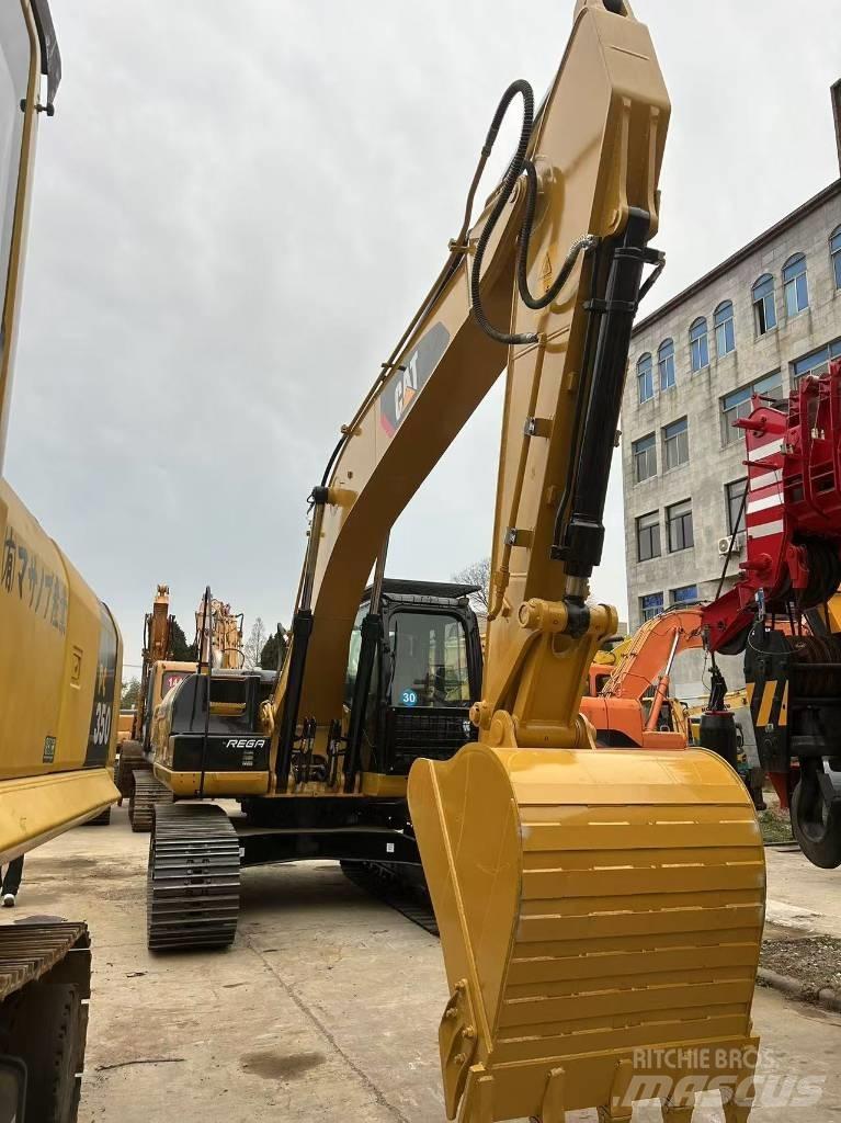 CAT 320 D Roomikekskavaatorid