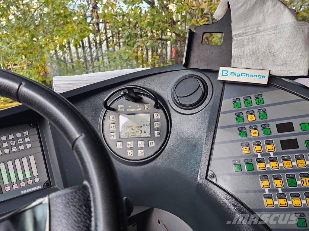 Liebherr MK 140 Plus Maastikutõstukid