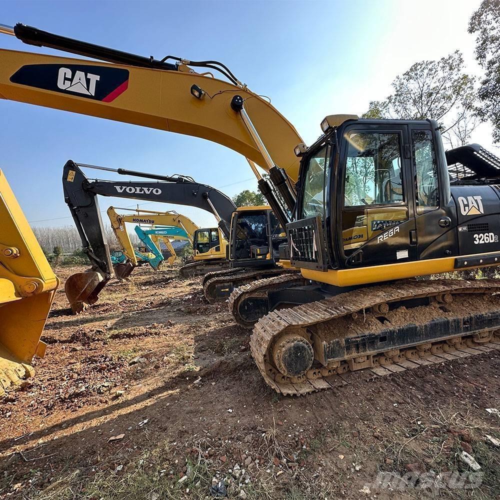 CAT 326D Roomikekskavaatorid