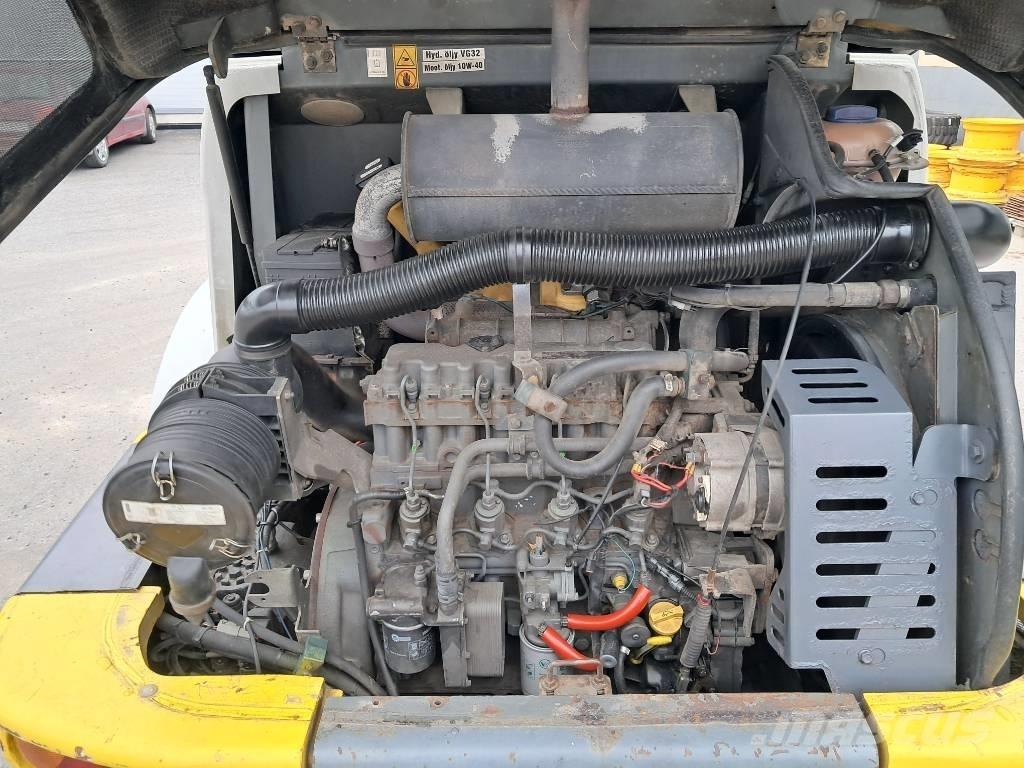 Kramer-allrad 480 Rataslaadurid