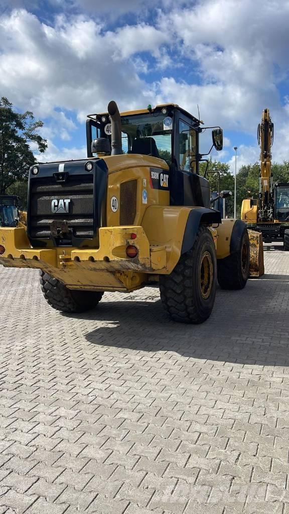 CAT 938M Rataslaadurid