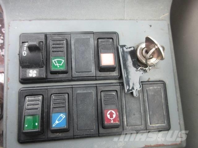 Bobcat 444 Roomikekskavaatorid