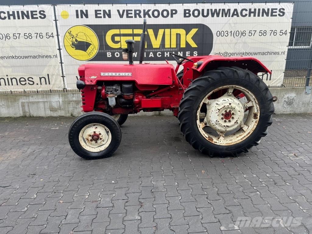 McCormick Oltimer Traktorid