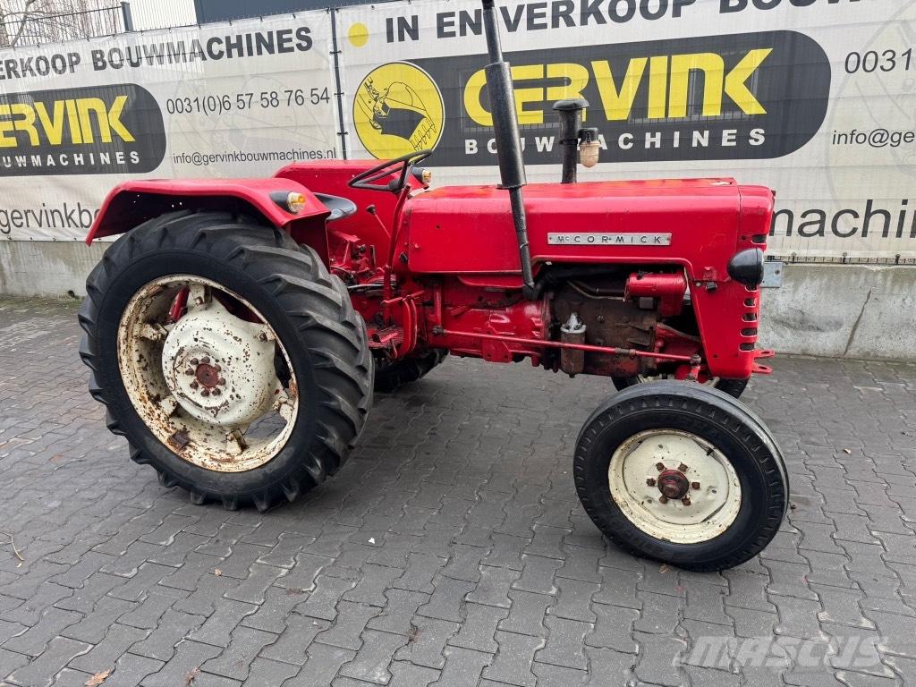 McCormick Oltimer Traktorid