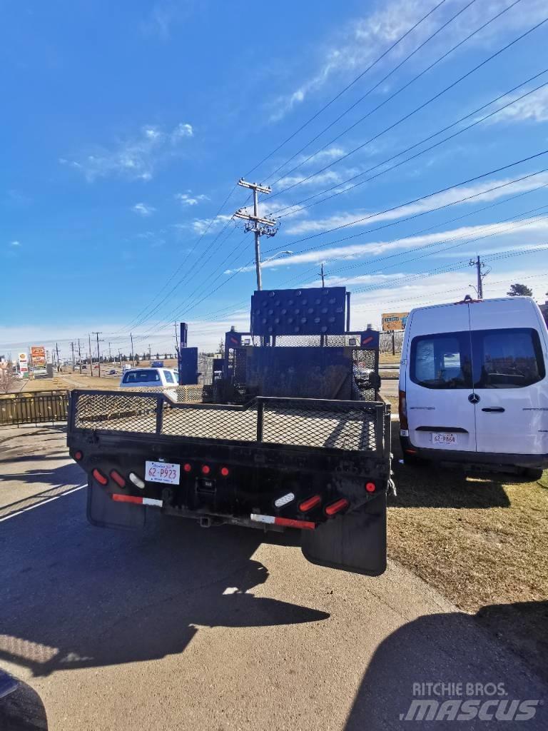 Ford F 550 XLT Madelautod