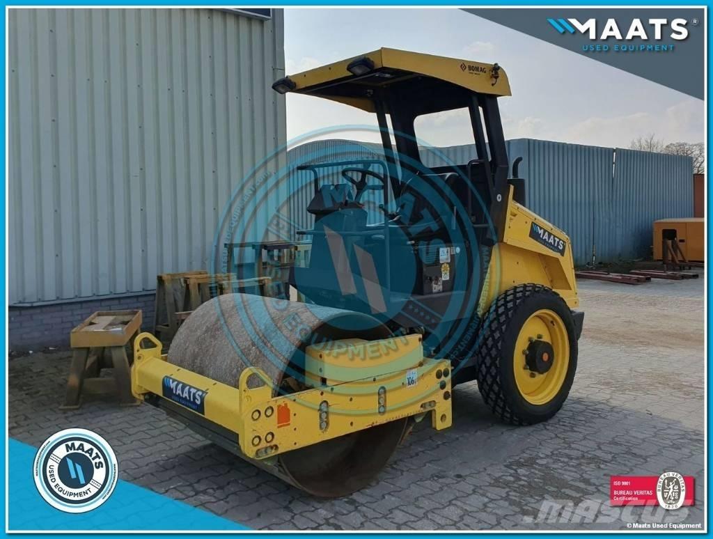 Bomag BW 124 D H-4 Ühe trumliga rullid
