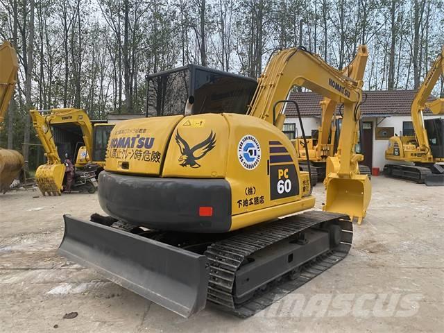 Komatsu PC 60-8 Roomikekskavaatorid