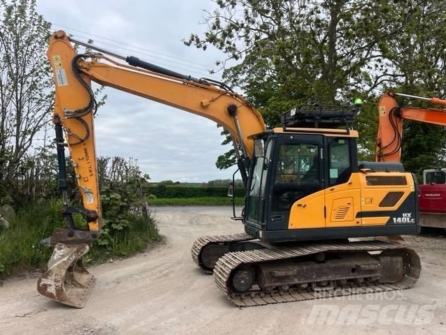 Hyundai HX 140 L Roomikekskavaatorid