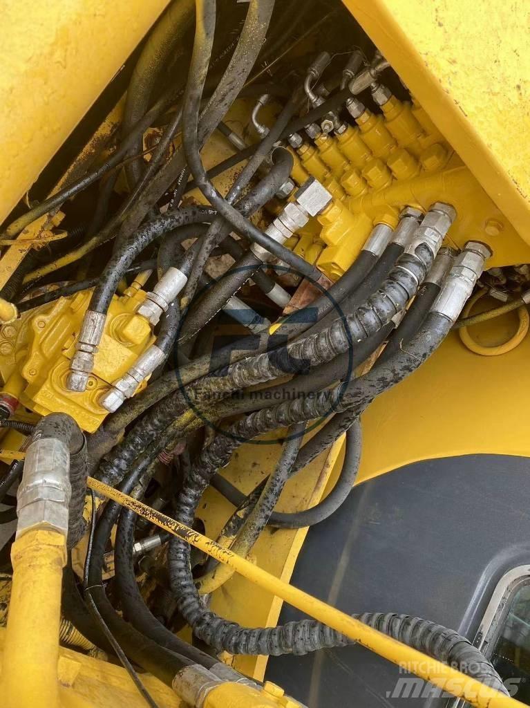 Komatsu PC 120-6 Roomikekskavaatorid
