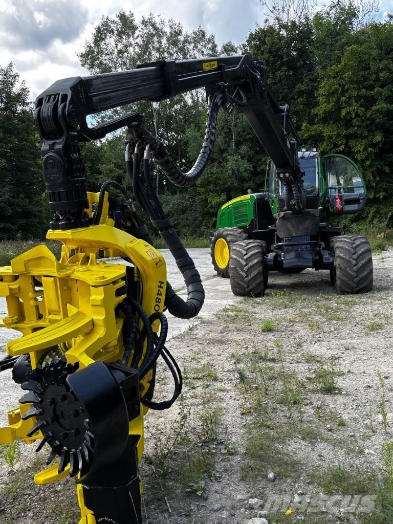 John Deere 1270 E Harvesterid