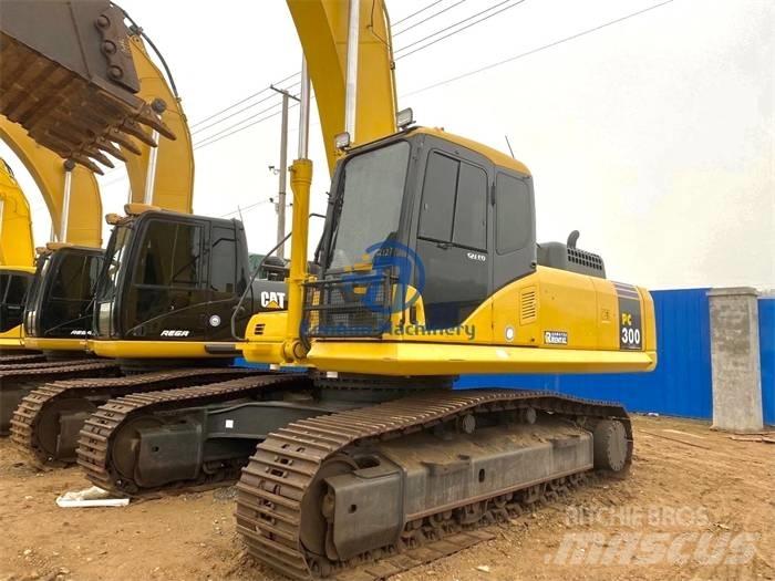 Komatsu PC 300-7 Roomikekskavaatorid