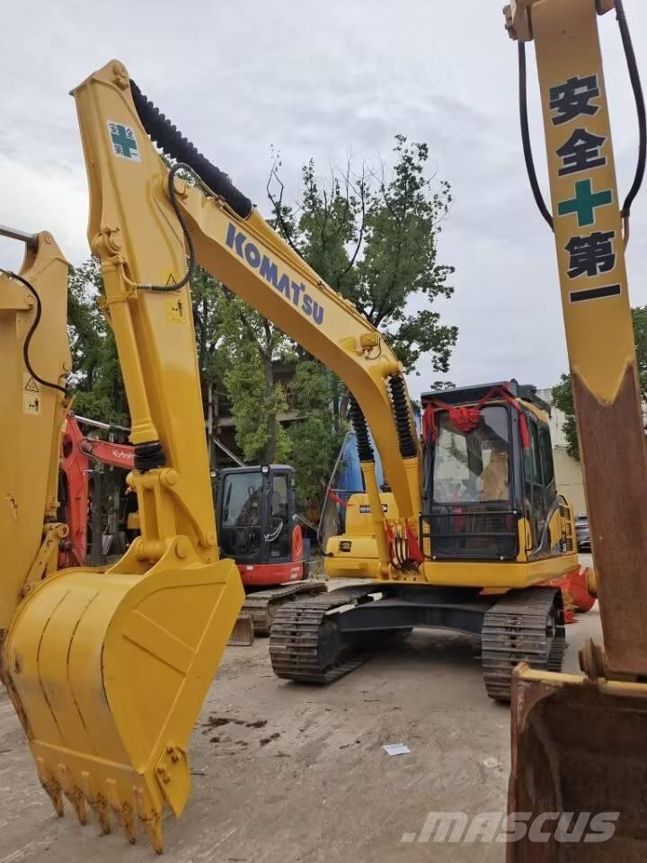 Komatsu PC 130-7 Roomikekskavaatorid
