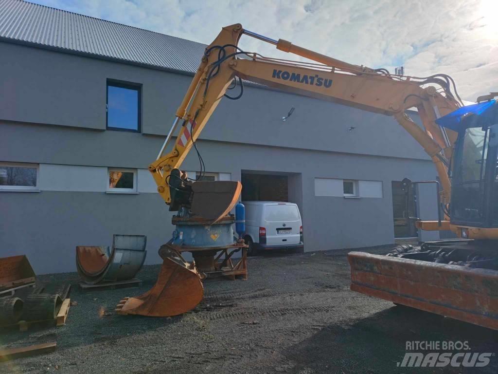 Komatsu PW 130ES-6K Ratasekskavaatorid