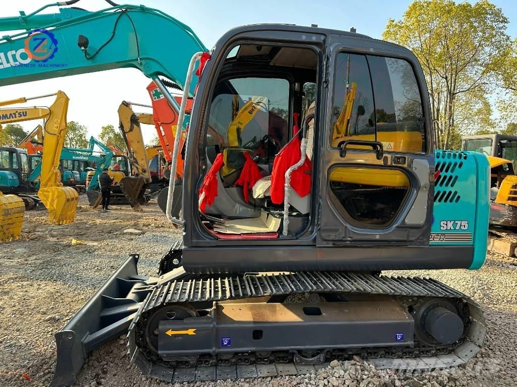 Kobelco SK 75 Väikeekskavaatorid 7t-12t