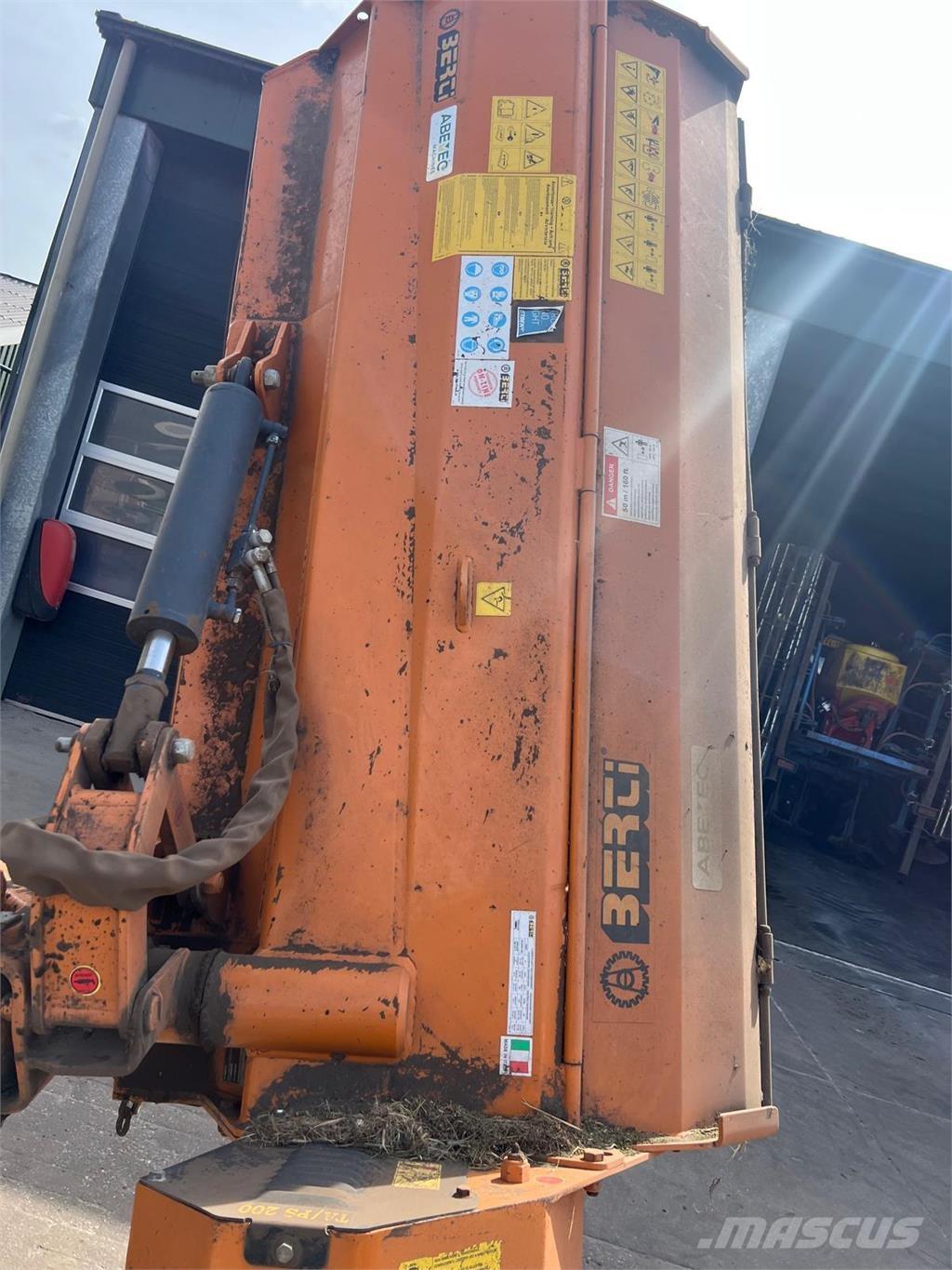 Berti TAPS 200 Muud golfiväljaku niidukid