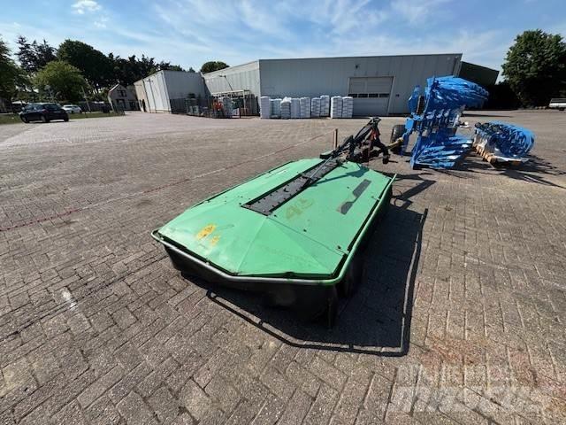 Deutz-Fahr KM 3.27 Niidukid