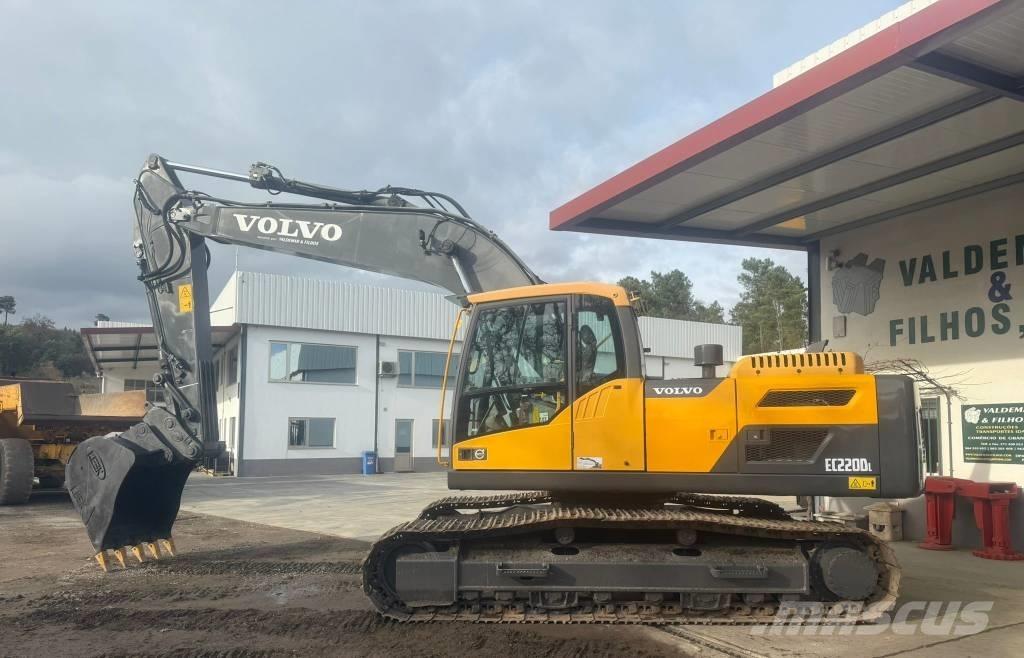 Volvo EC 220 DL Roomikekskavaatorid