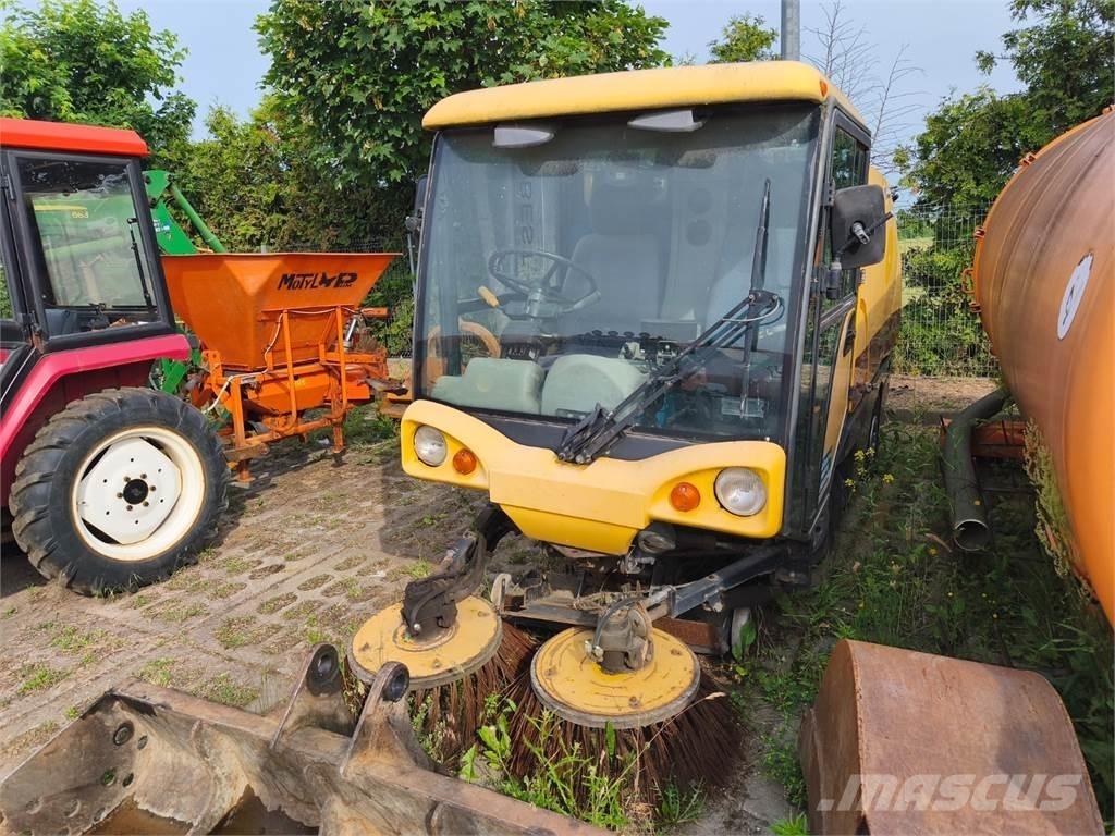 Johnston 142A 101T Muu