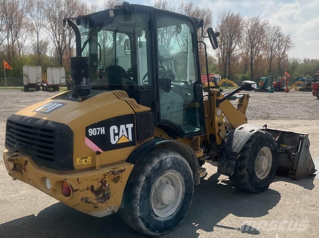 CAT 907 H Rataslaadurid