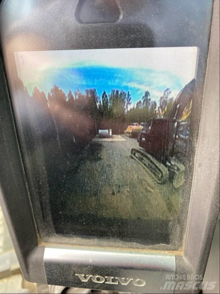 Volvo ECR 235 Roomikekskavaatorid