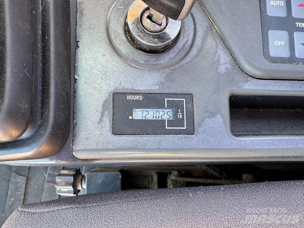 Doosan DX 380 LC Roomikekskavaatorid