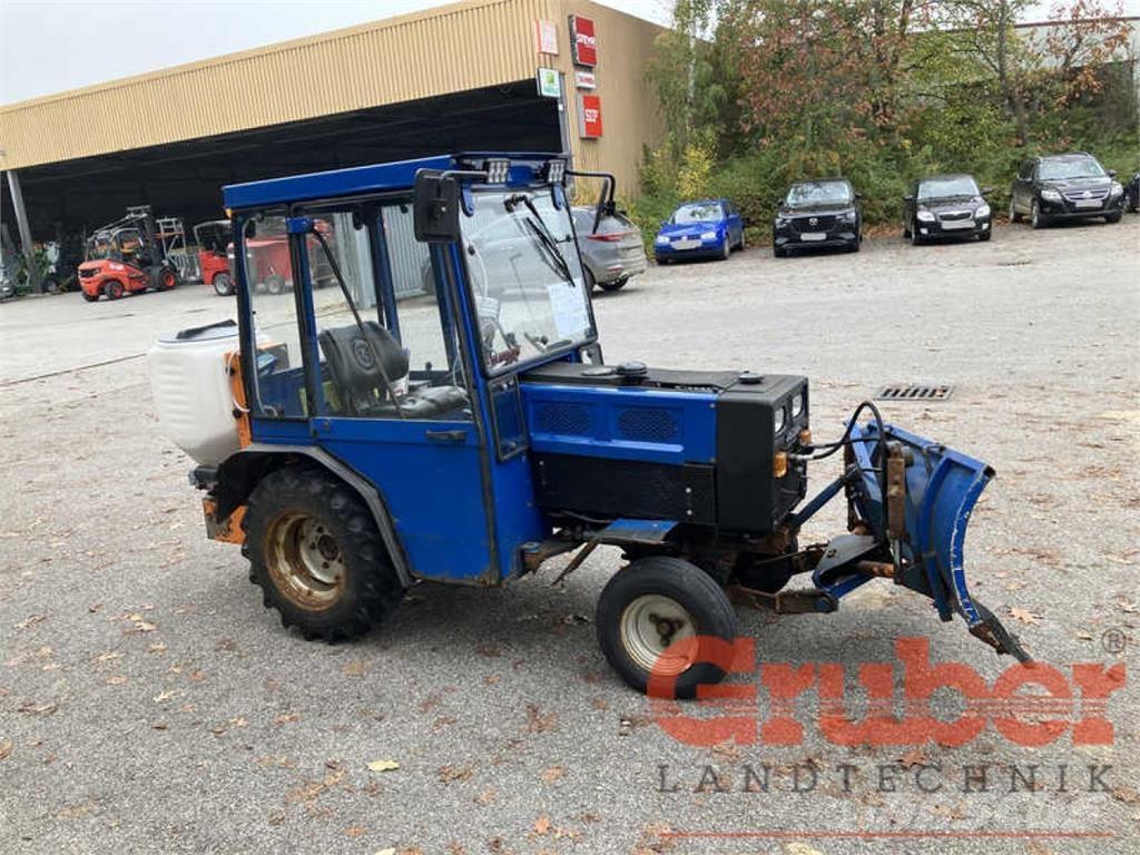 Holder P 20 Traktorid