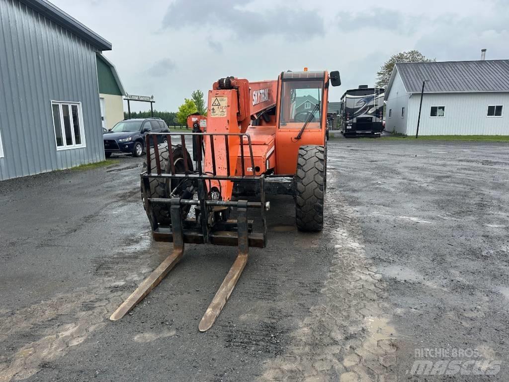 SkyTrak 8042 Teleskooplaadurid