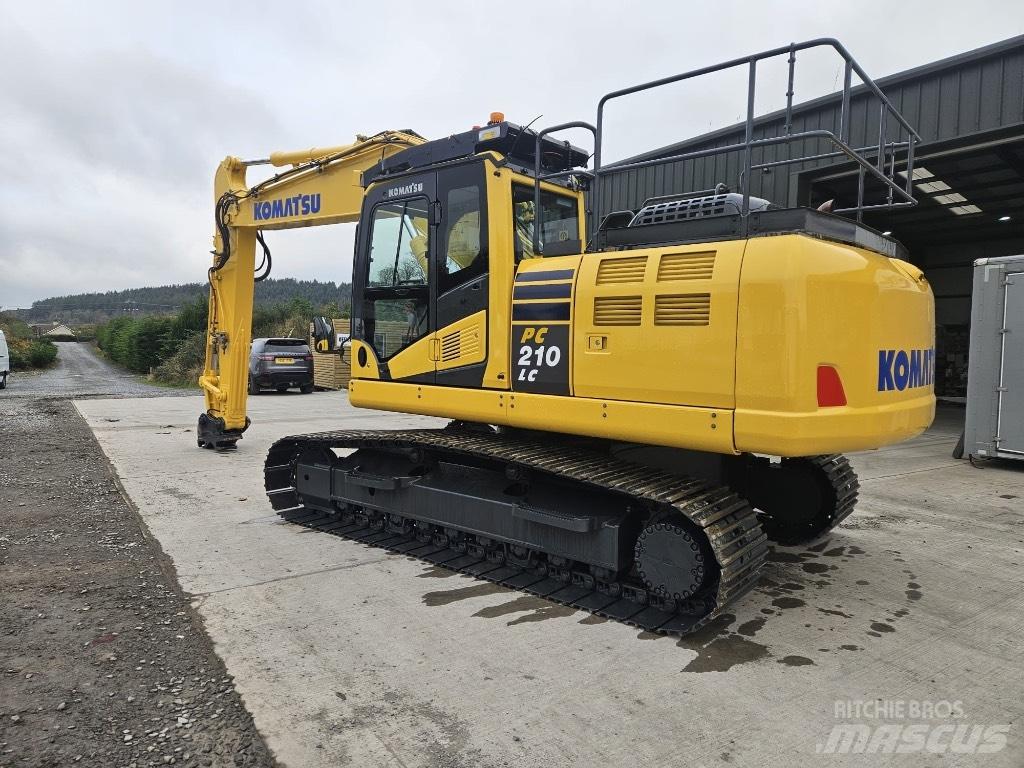 Komatsu PC 210 LC-10 Roomikekskavaatorid