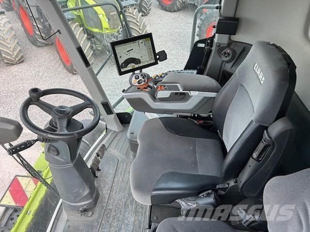 CLAAS LEXION 7400 Teraviljakombainid