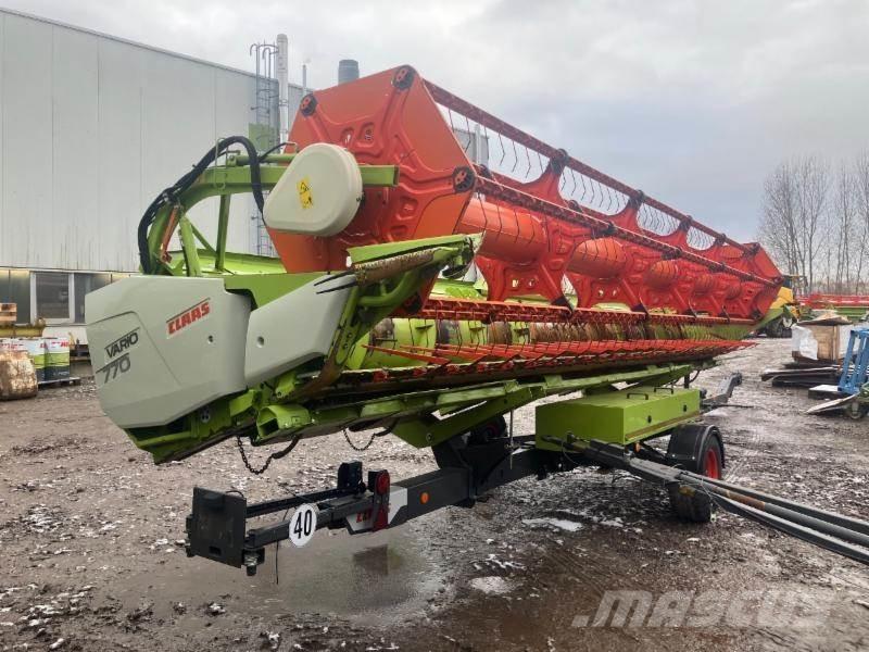 CLAAS LEXION 7400 Teraviljakombainid