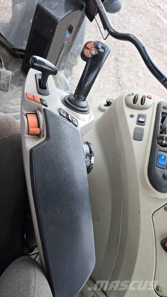 Massey Ferguson 5713 Traktorid