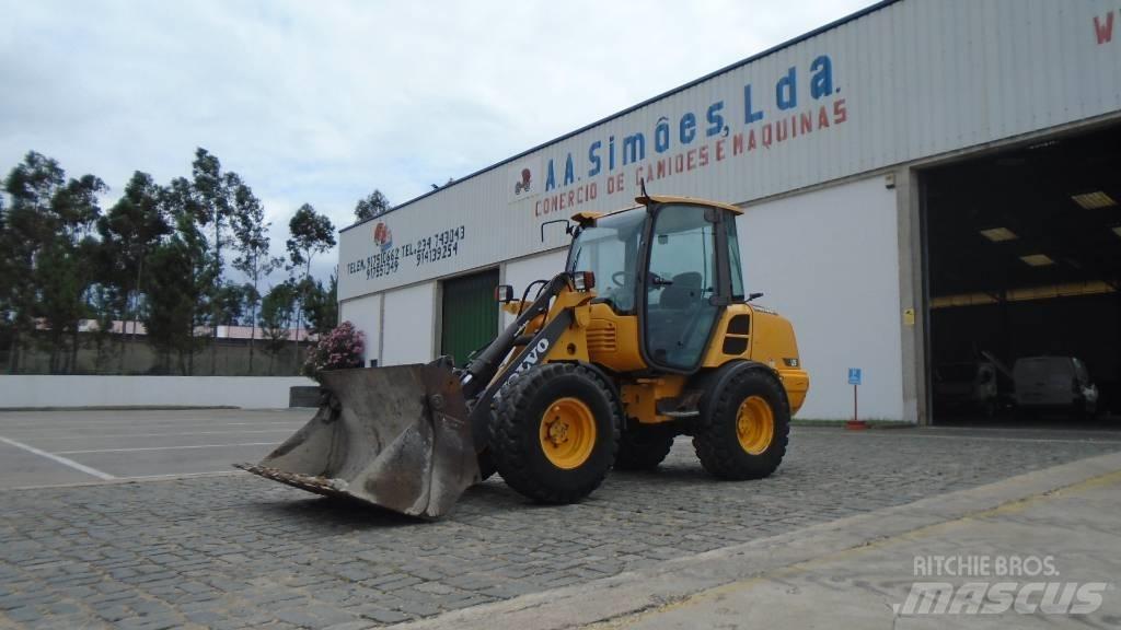 Volvo L 25 F Rataslaadurid