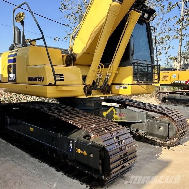Komatsu PC 200-8 Roomikekskavaatorid
