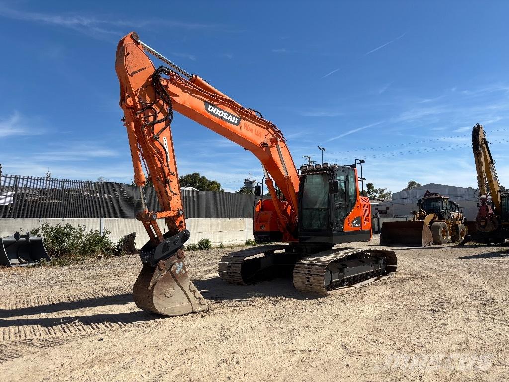 Doosan DX 235 LCR Roomikekskavaatorid