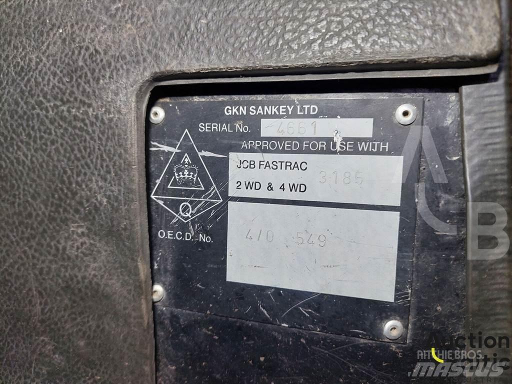 JCB Fastrac 3185 Traktorid