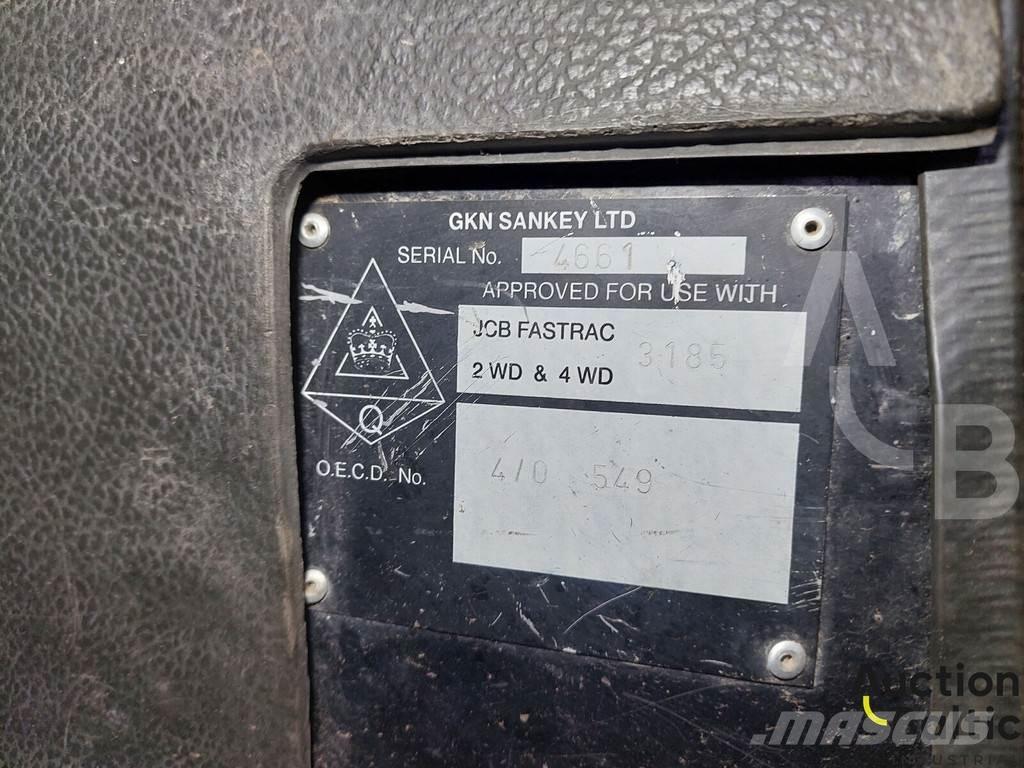 JCB Fastrac 3185 Traktorid