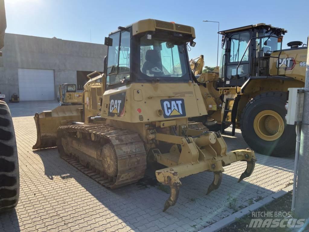 CAT D 6 K 2 XL Buldooserid