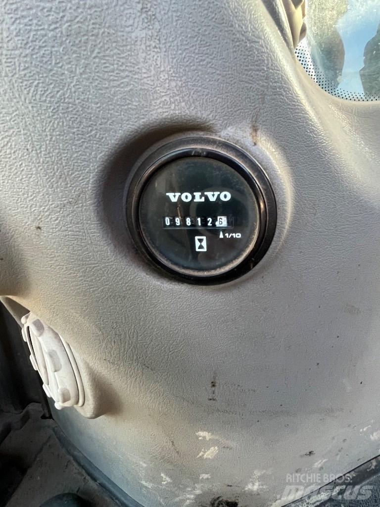 Volvo EC 480 E L Roomikekskavaatorid