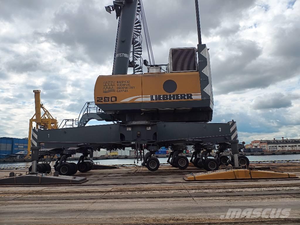 Liebherr LHM 280 Maastikutõstukid