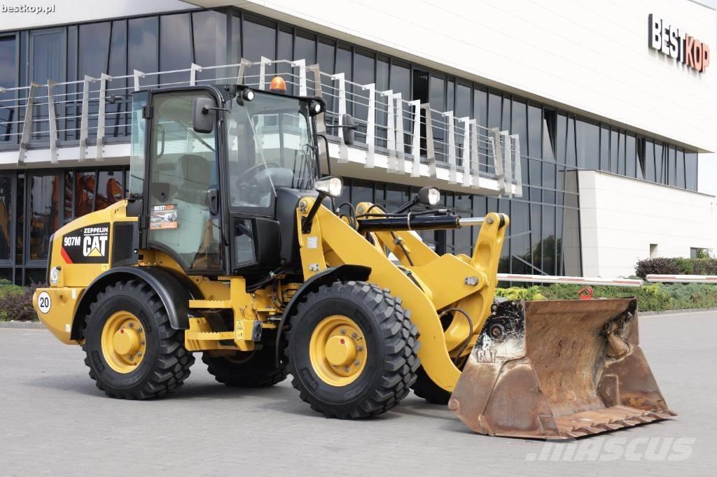 CAT 907 M Rataslaadurid