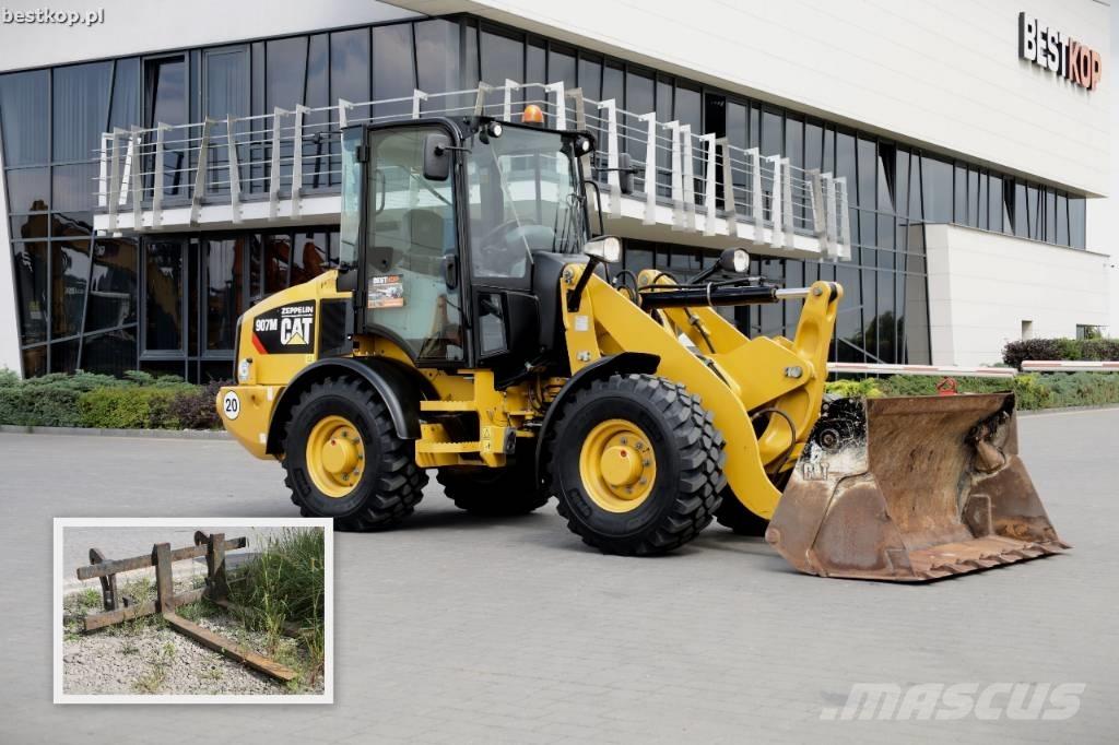 CAT 907 M Rataslaadurid