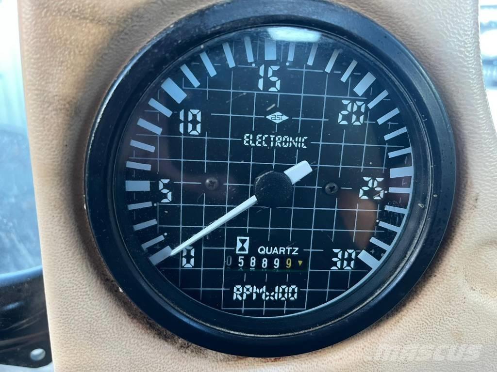 Hydrema 912 C Liigendraamiga pinnaseveokid